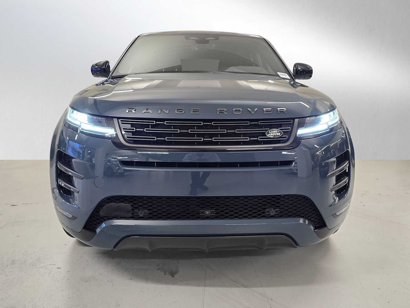 2026 Land Rover Range Rover Evoque Dynamic SE