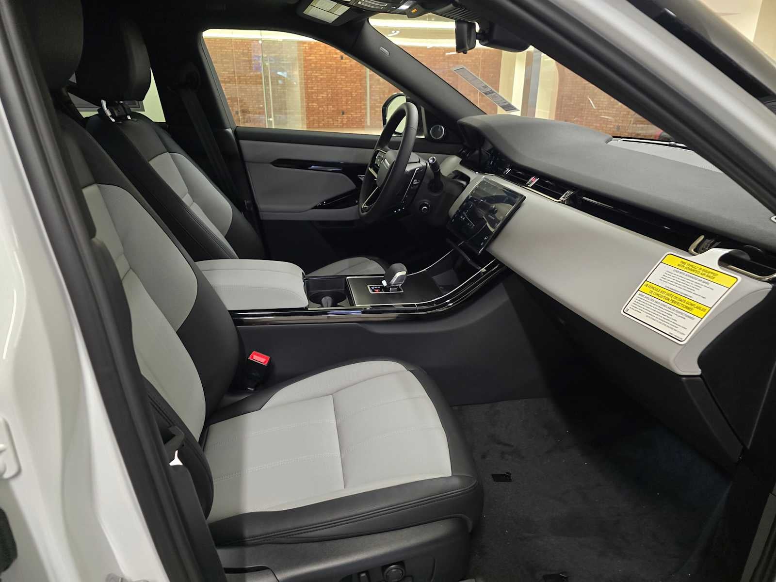 2026 Land Rover Range Rover Evoque Dynamic SE