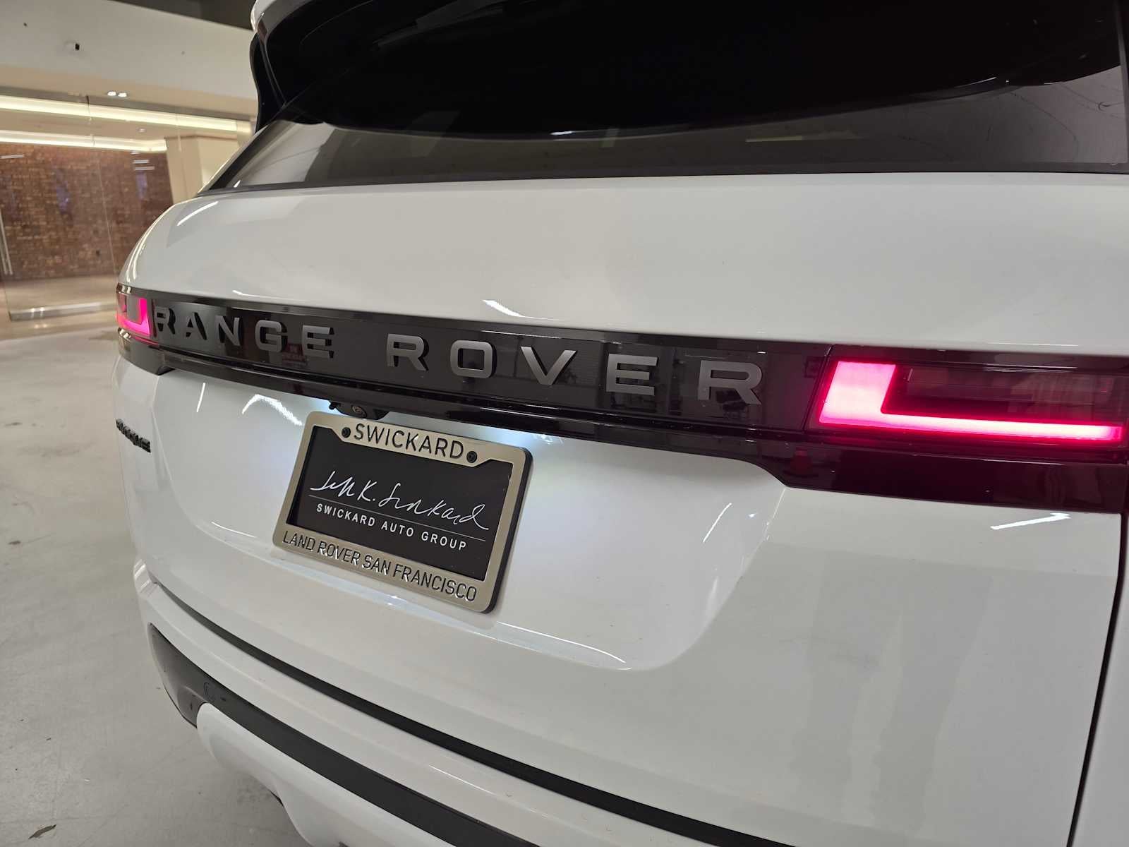 2026 Land Rover Range Rover Evoque Dynamic SE