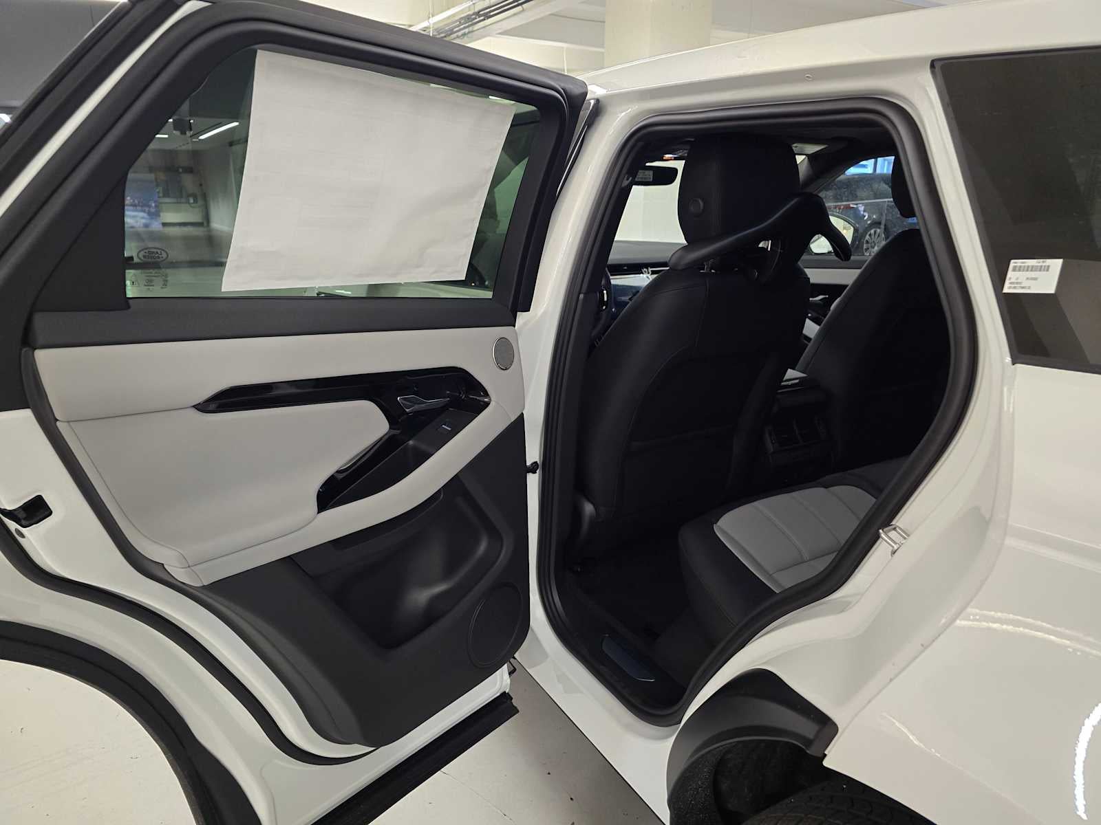 2026 Land Rover Range Rover Evoque Dynamic SE