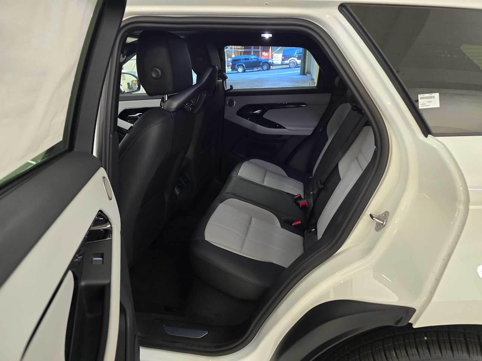 2026 Land Rover Range Rover Evoque Dynamic SE