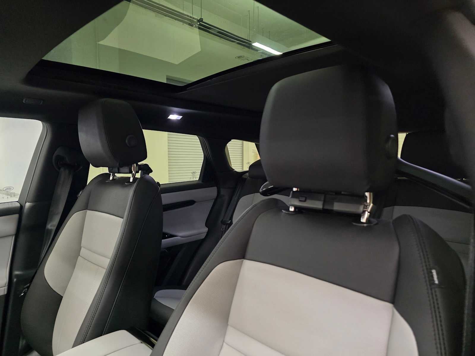 2026 Land Rover Range Rover Evoque Dynamic SE