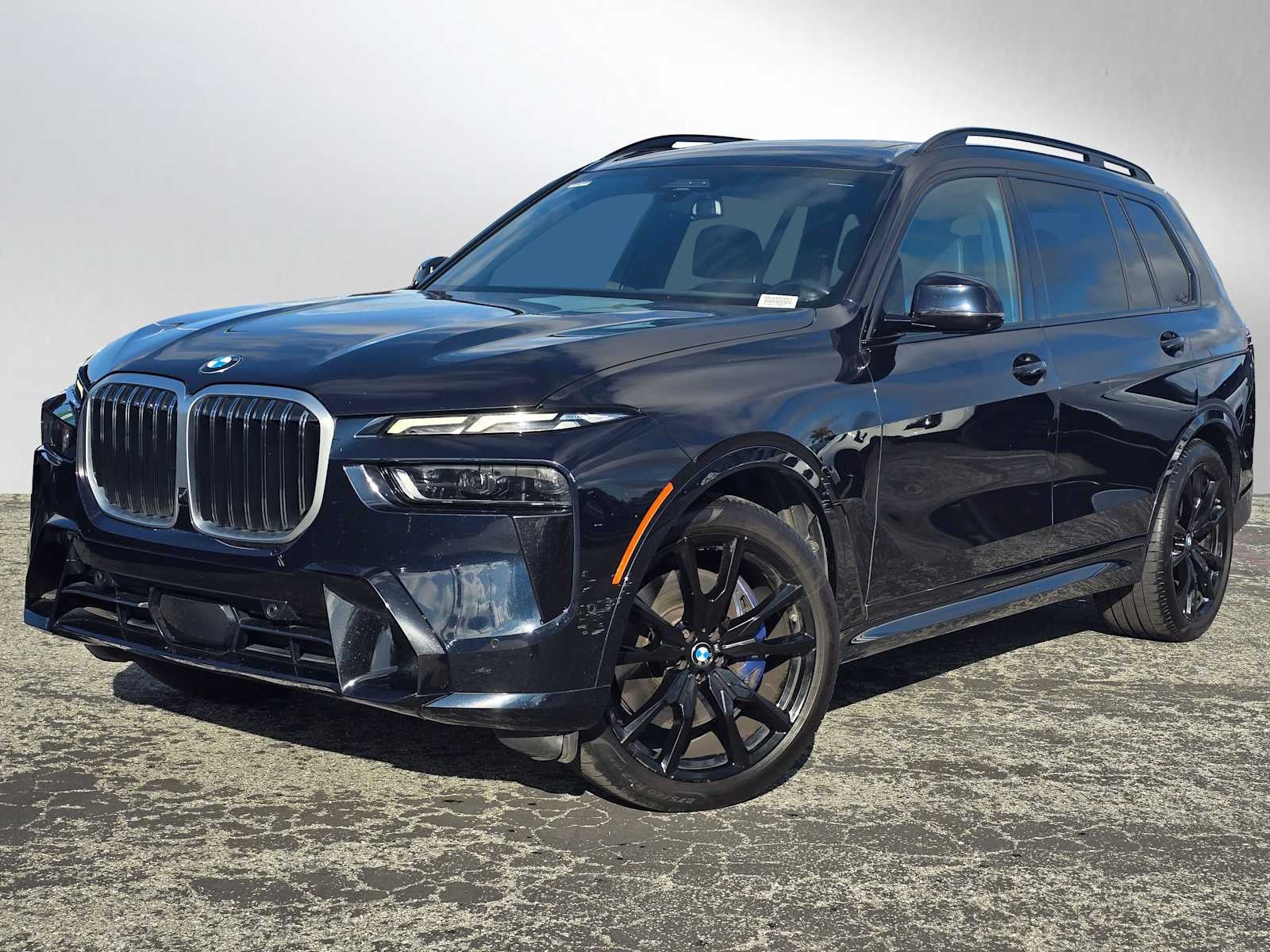 2023 BMW X7