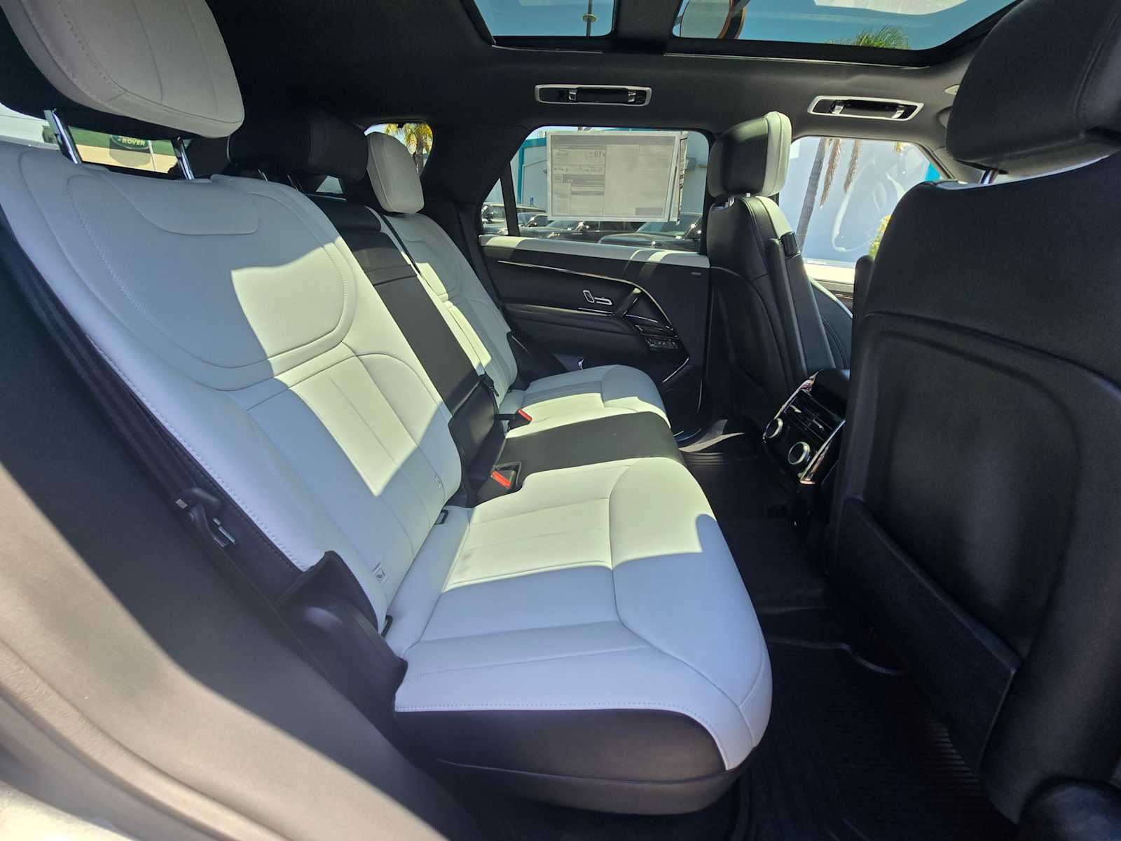 2026 Land Rover Range Rover Sport Dynamic SE