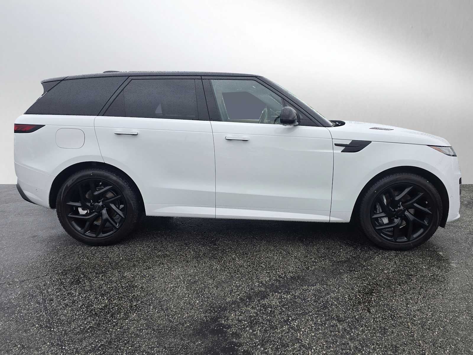 2026 Land Rover Range Rover Sport Dynamic SE