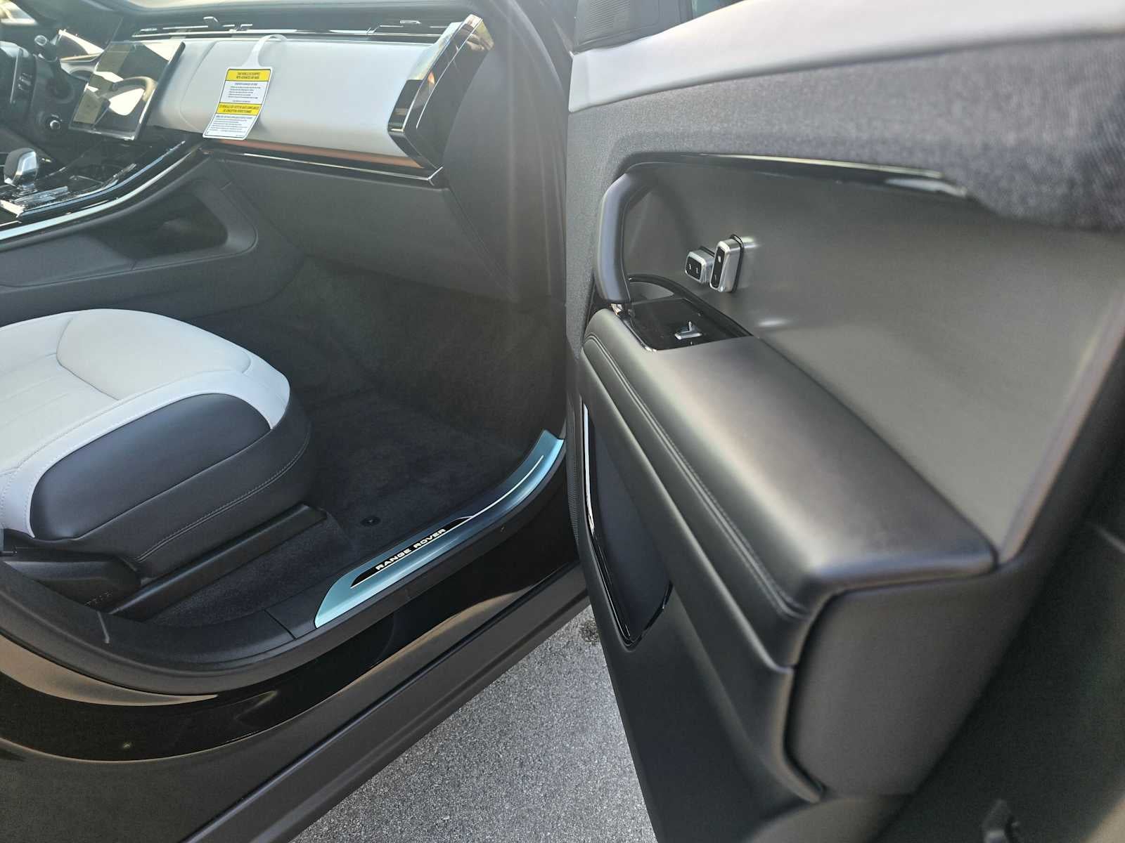 2026 Land Rover Range Rover Sport Dynamic SE