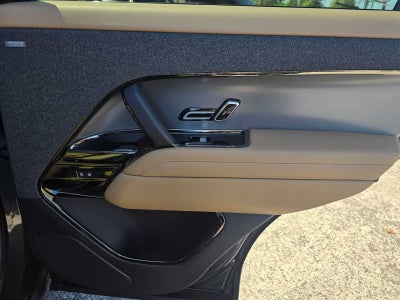 2026 Land Rover Range Rover Sport SE