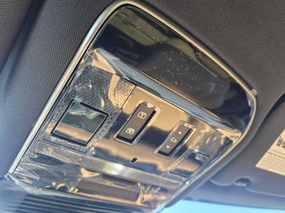 2026 Land Rover Range Rover Sport SE