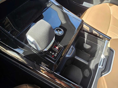 2026 Land Rover Range Rover Sport SE