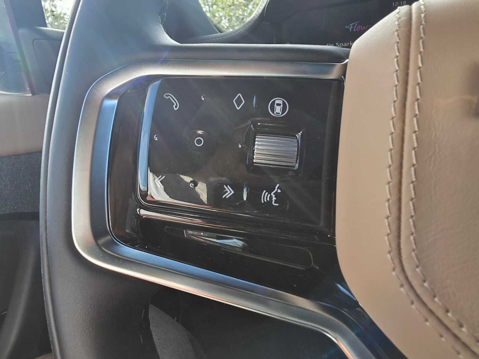 2026 Land Rover Range Rover Sport SE