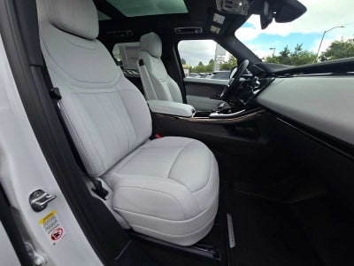 2026 Land Rover Range Rover Sport SE