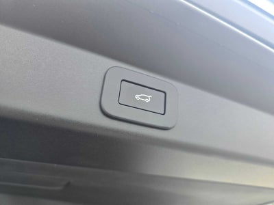 2026 Land Rover Range Rover Sport SE