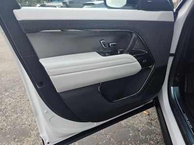 2026 Land Rover Range Rover Sport SE