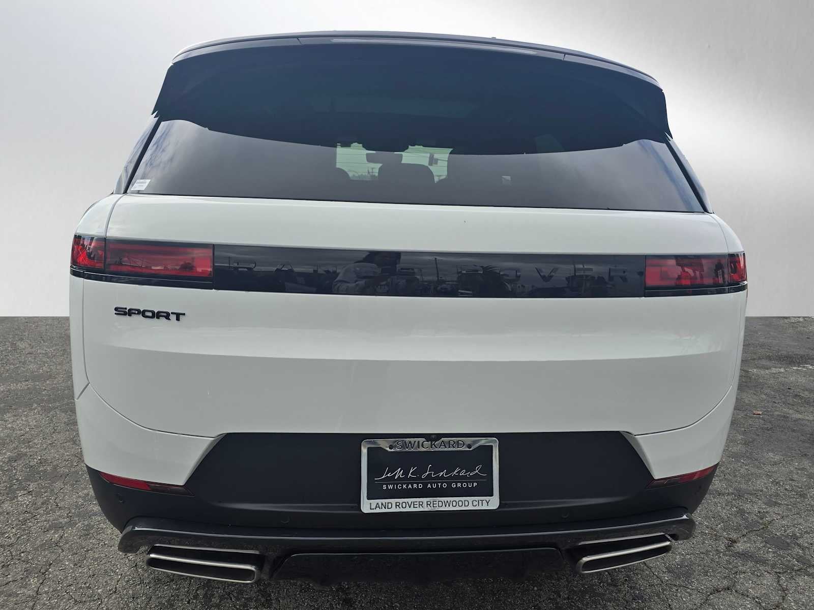 2026 Land Rover Range Rover Sport SE