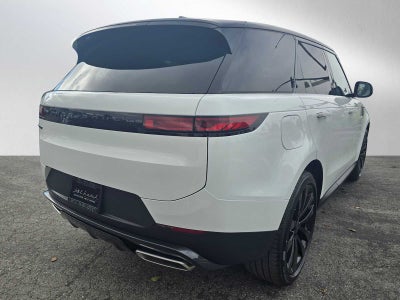 2026 Land Rover Range Rover Sport SE