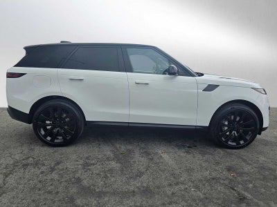2026 Land Rover Range Rover Sport SE