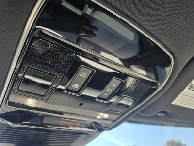 2026 Land Rover Range Rover Sport SE