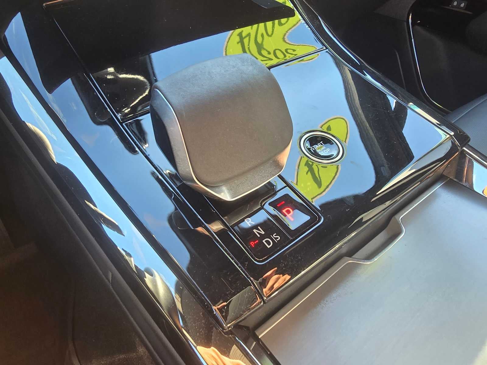 2024 Land Rover Range Rover Sport SE