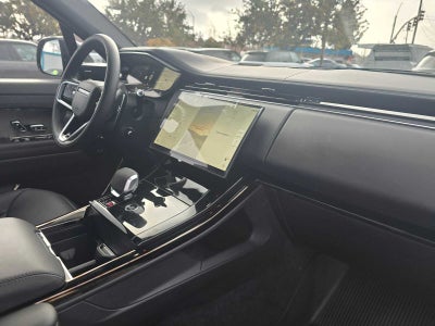2025 Land Rover Range Rover Sport SE