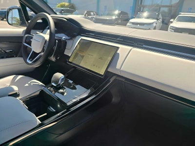 2026 Land Rover Range Rover Sport SE