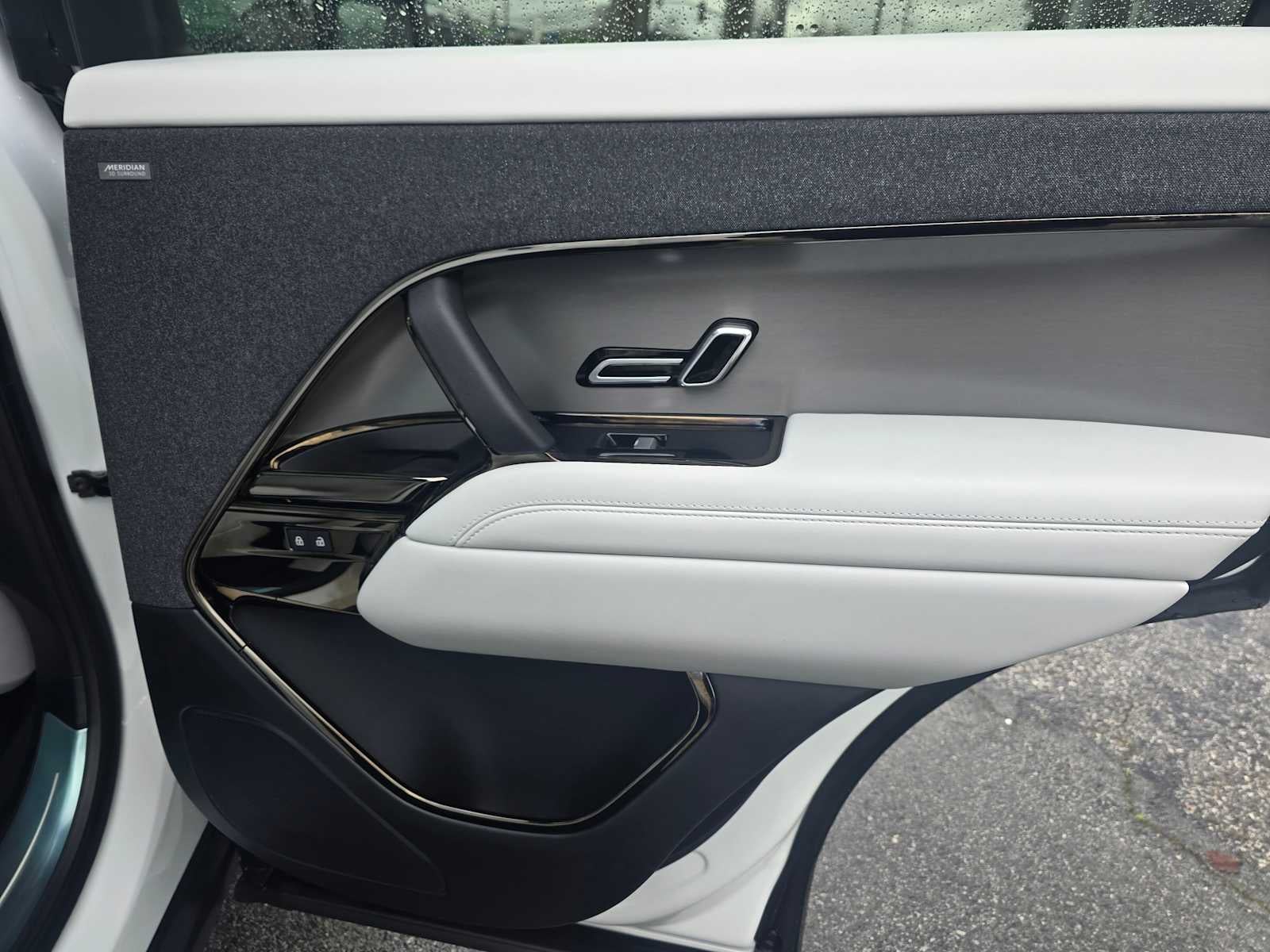 2026 Land Rover Range Rover Sport SE