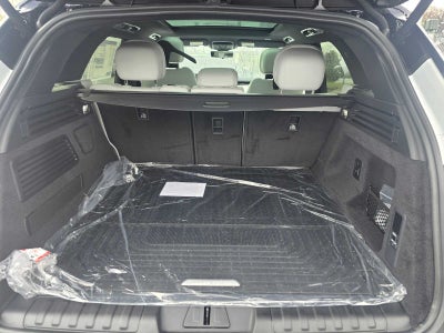 2026 Land Rover Range Rover Sport SE