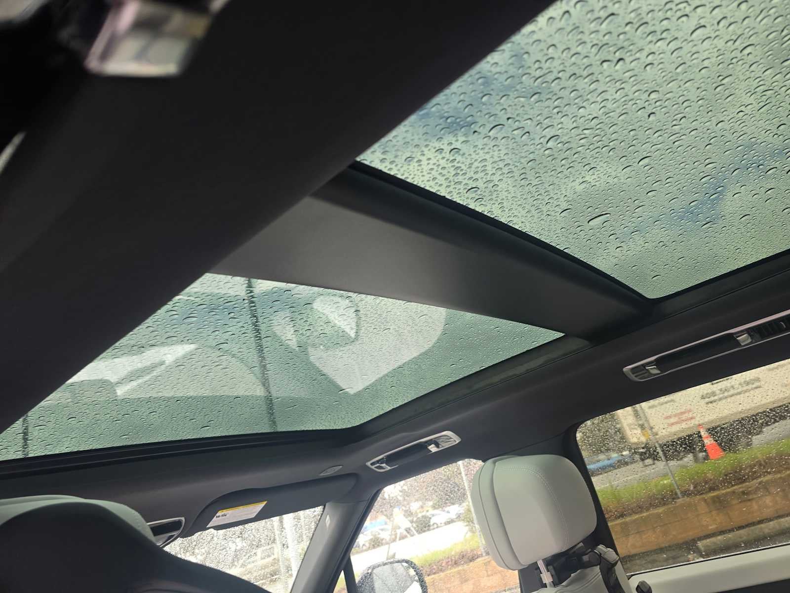 2026 Land Rover Range Rover Sport SE