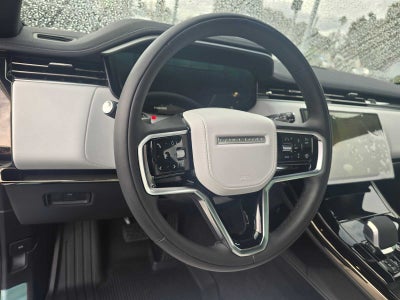 2026 Land Rover Range Rover Sport SE