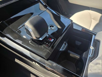 2026 Land Rover Range Rover Sport SE