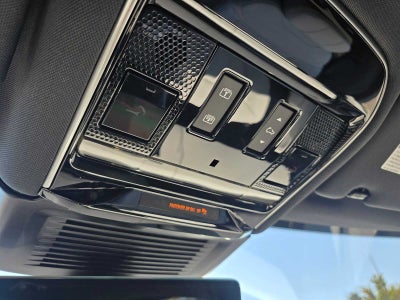 2026 Land Rover Range Rover Sport SE