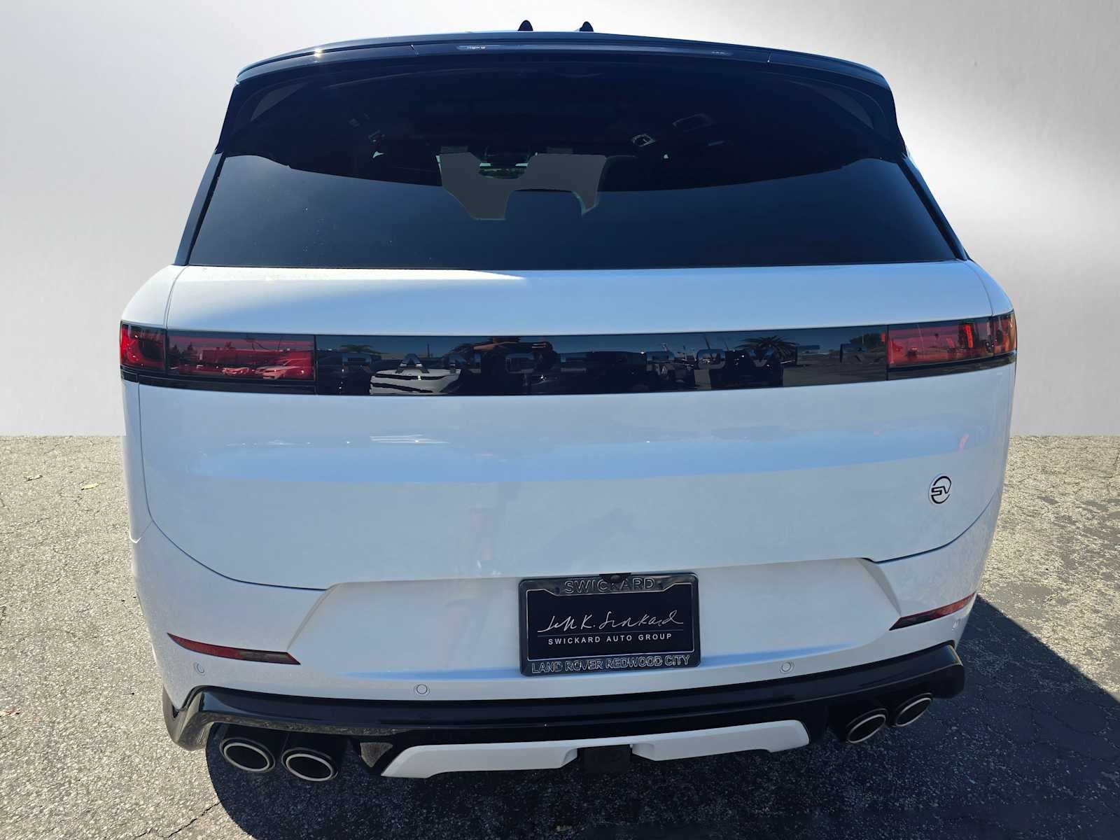 2026 Land Rover Range Rover Sport SV