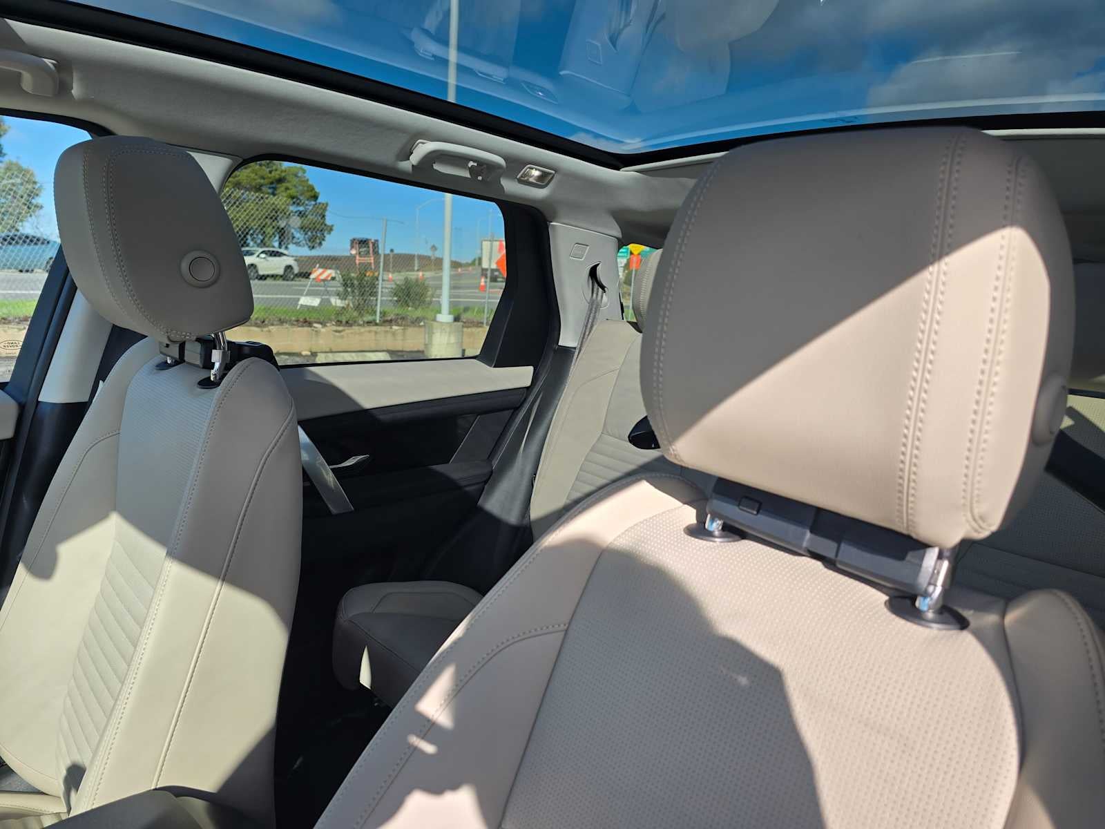 2025 Land Rover Discovery Sport S