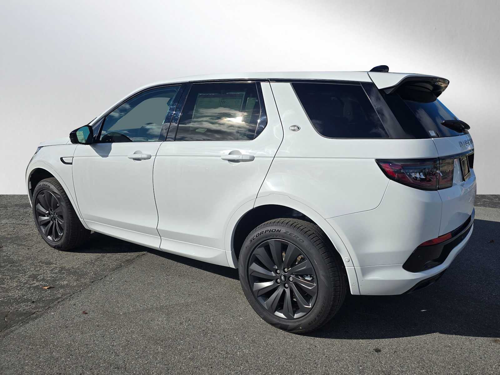 2025 Land Rover Discovery Sport S
