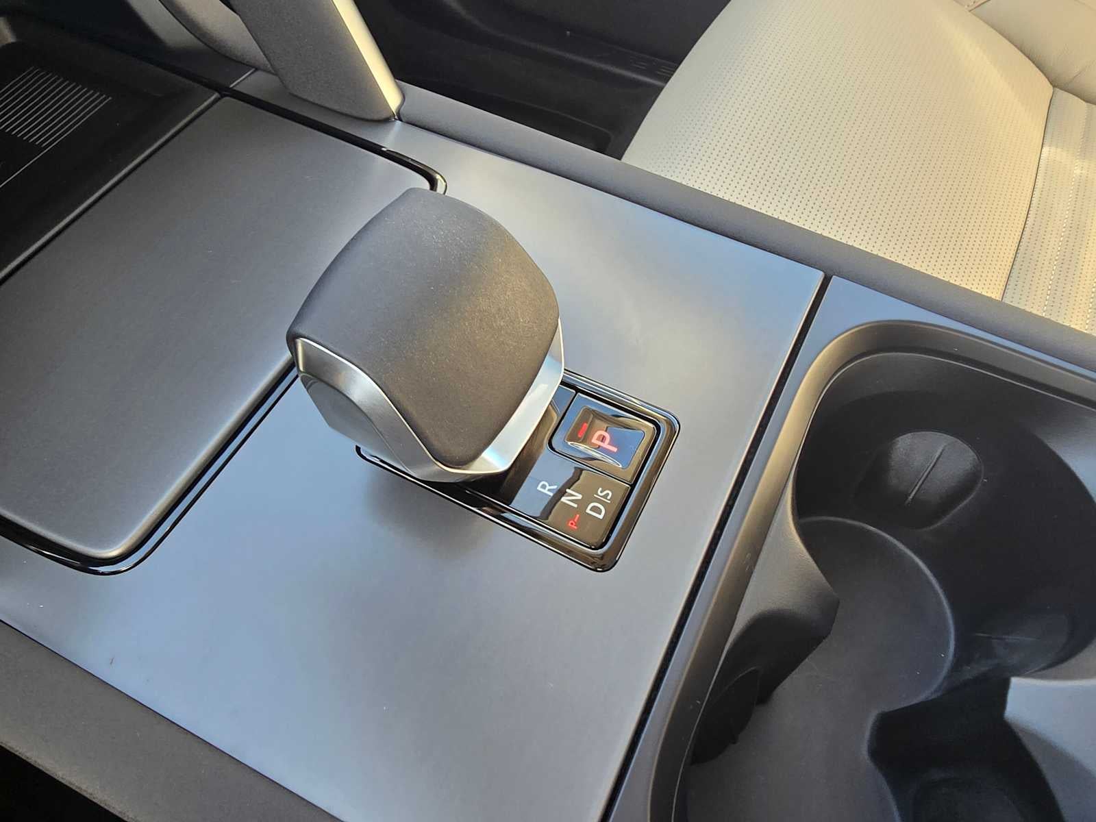 2025 Land Rover Discovery Sport S