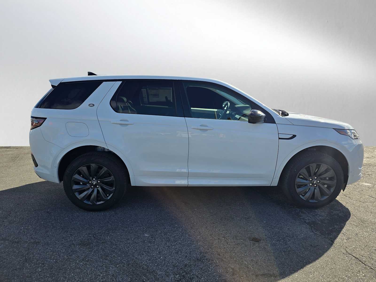 2025 Land Rover Discovery Sport S