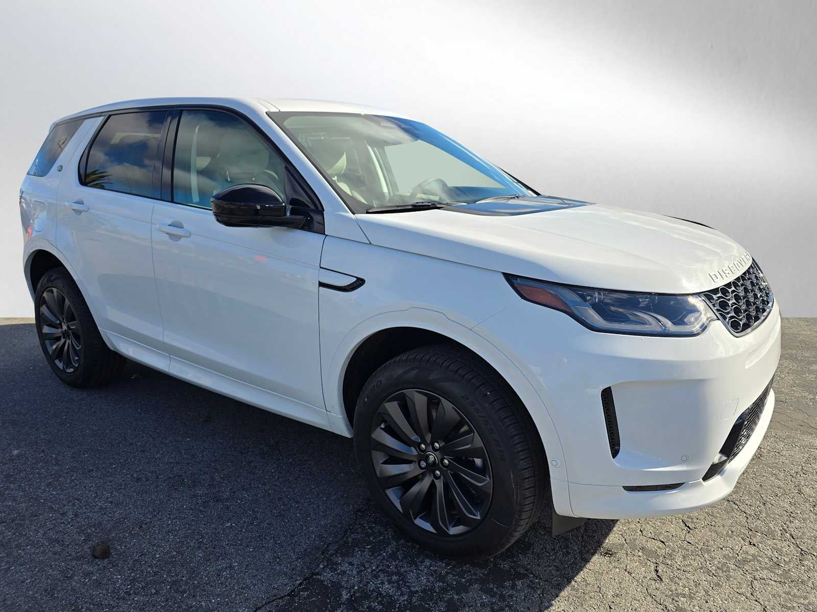 2025 Land Rover Discovery Sport S