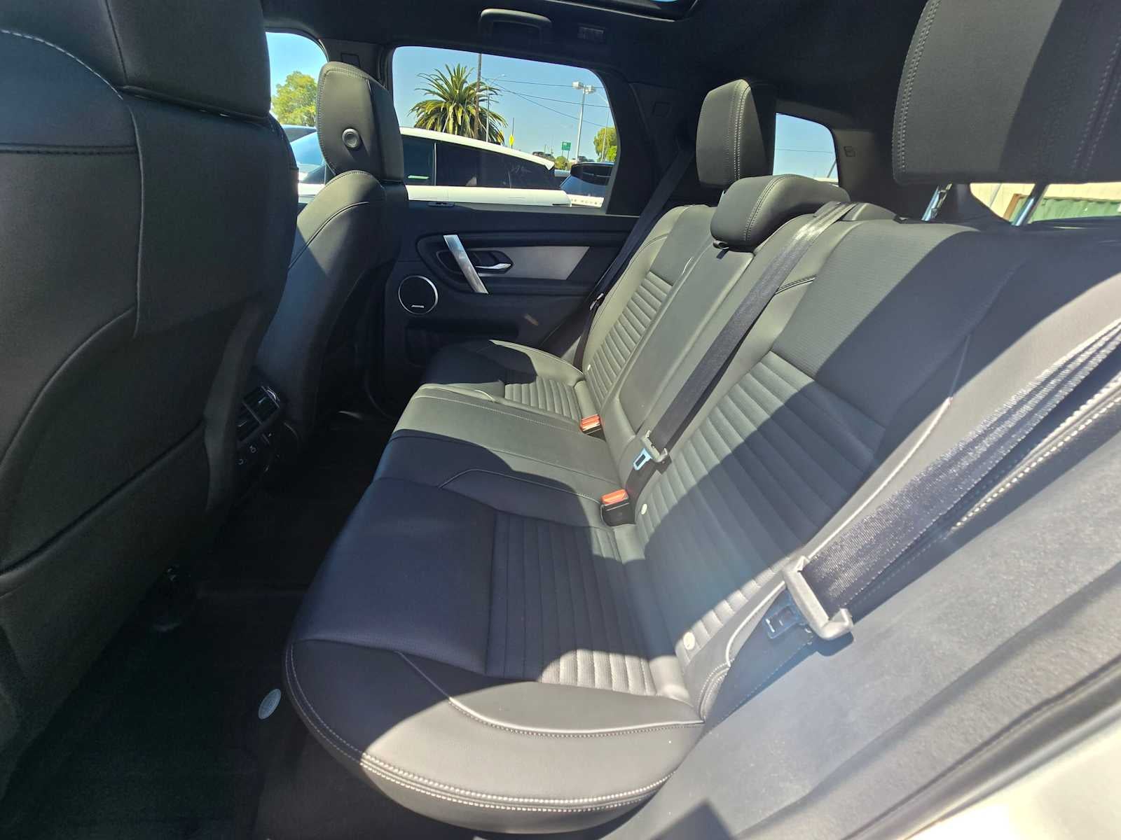 2025 Land Rover Discovery Sport Dynamic SE