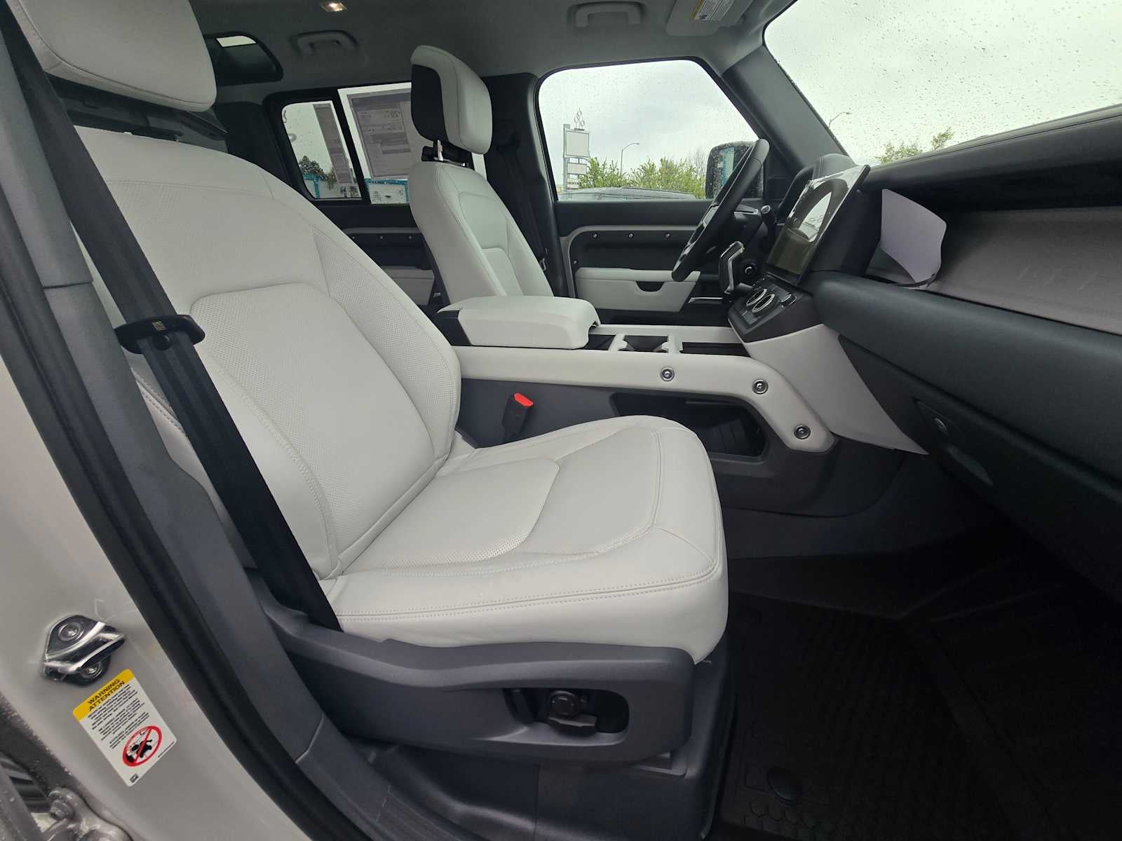 2026 Land Rover Defender X-Dynamic SE 110 P400