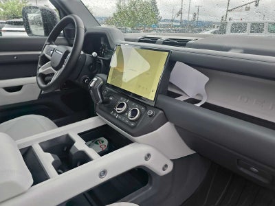 2026 Land Rover Defender X-Dynamic SE 110 P400