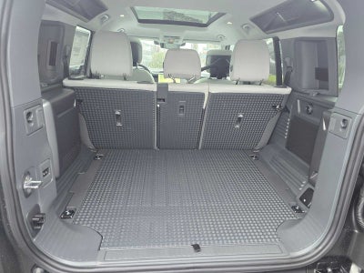 2026 Land Rover Defender X-Dynamic SE 110 P400