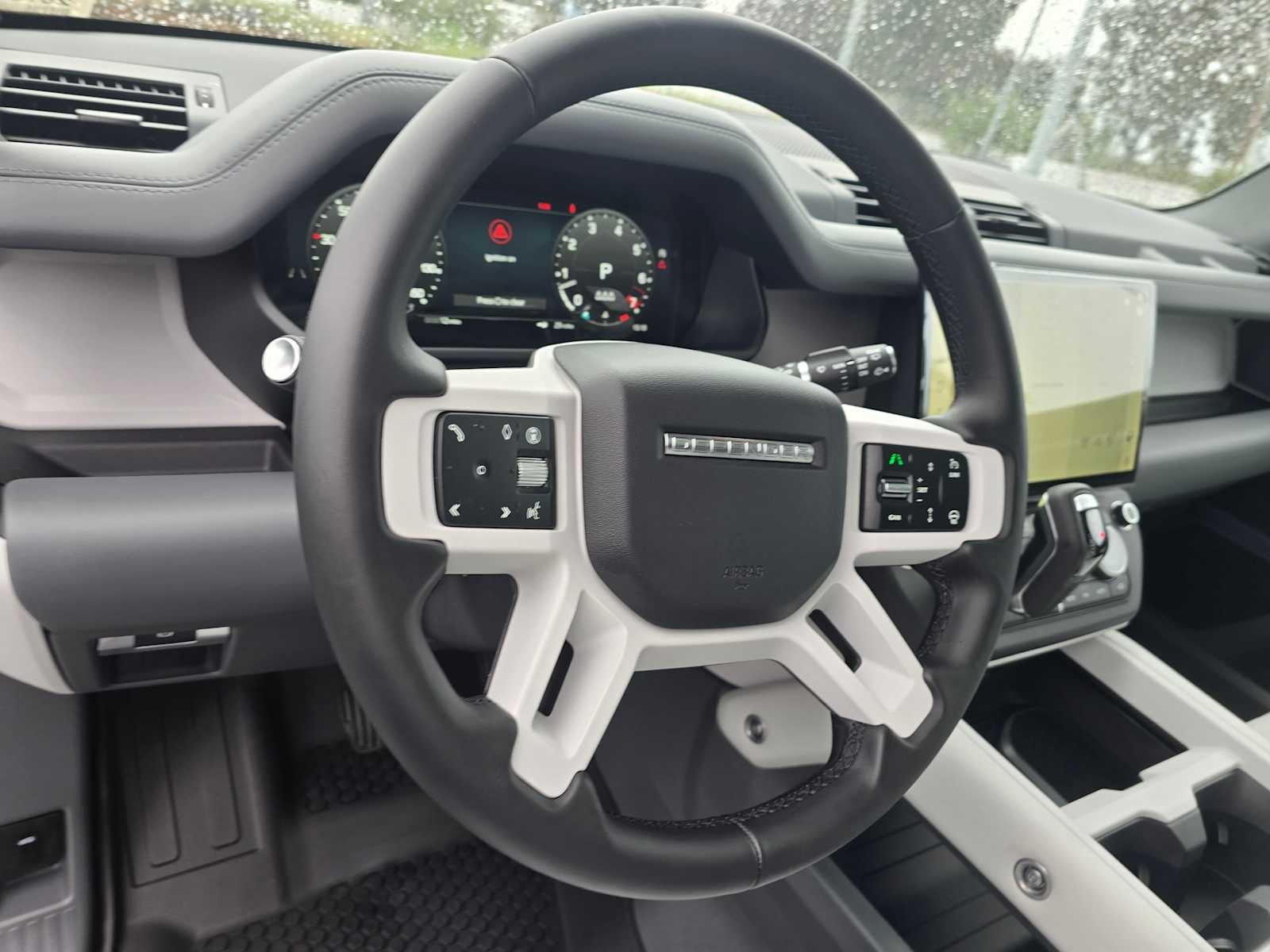 2026 Land Rover Defender X-Dynamic SE 110 P400