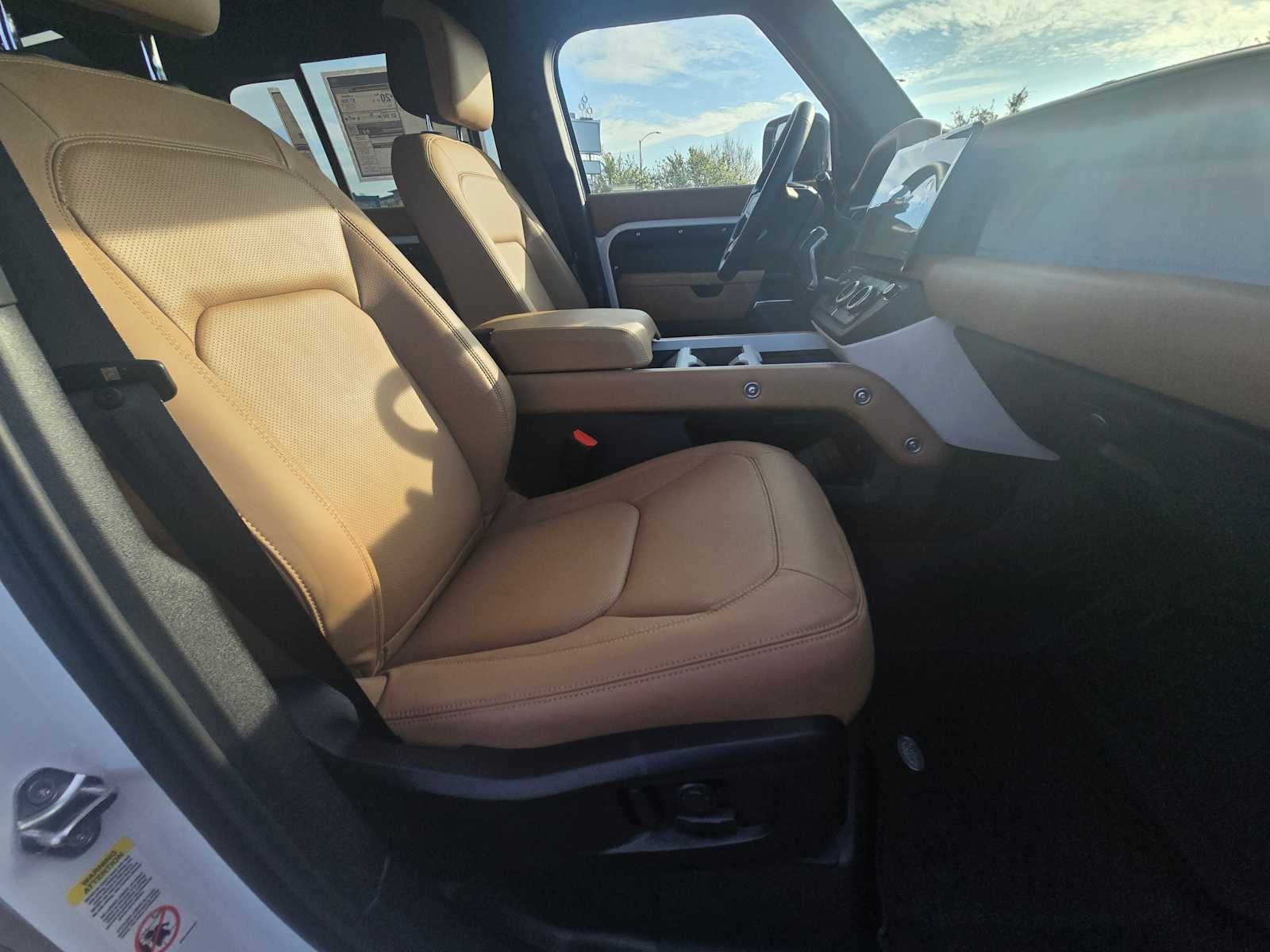 2026 Land Rover Defender X-Dynamic SE 110 P400