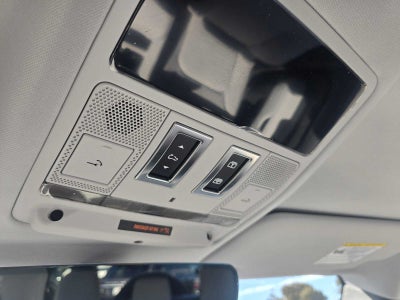 2026 Land Rover Defender X-Dynamic SE 110 P400