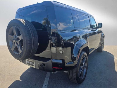 2026 Land Rover Defender X-Dynamic SE 110 P400