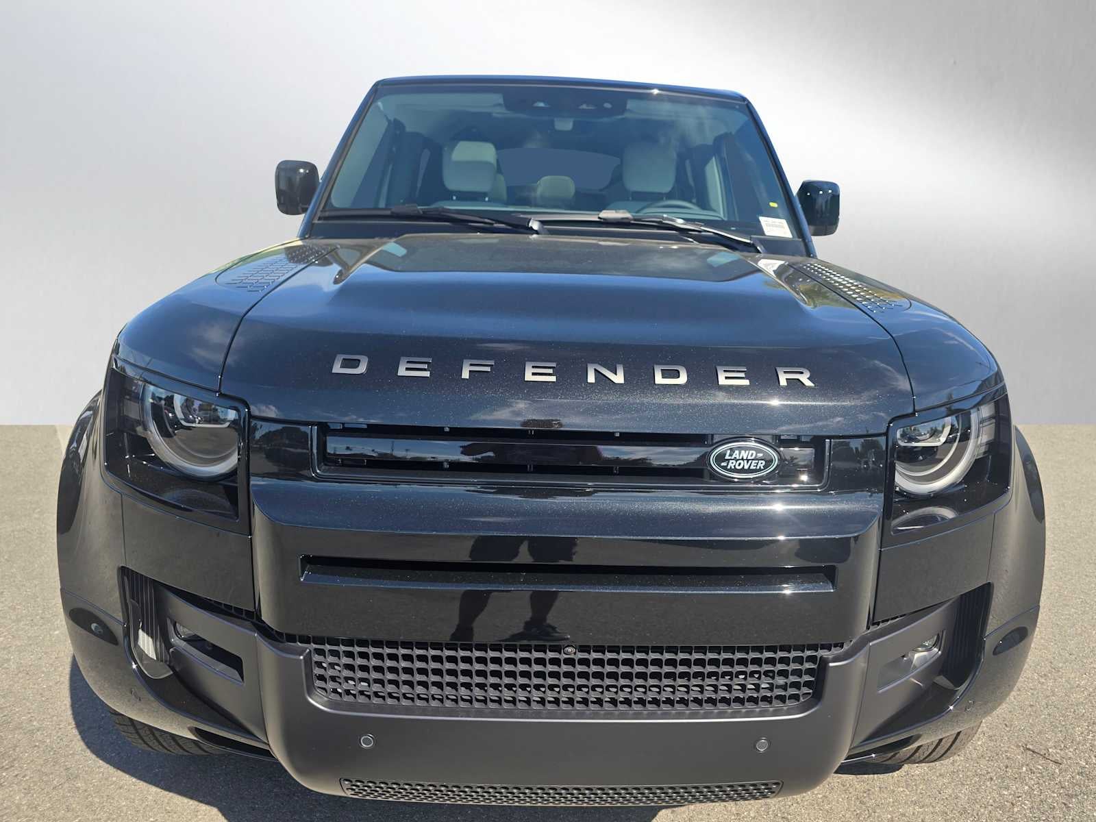 2026 Land Rover Defender X-Dynamic SE 110 P400