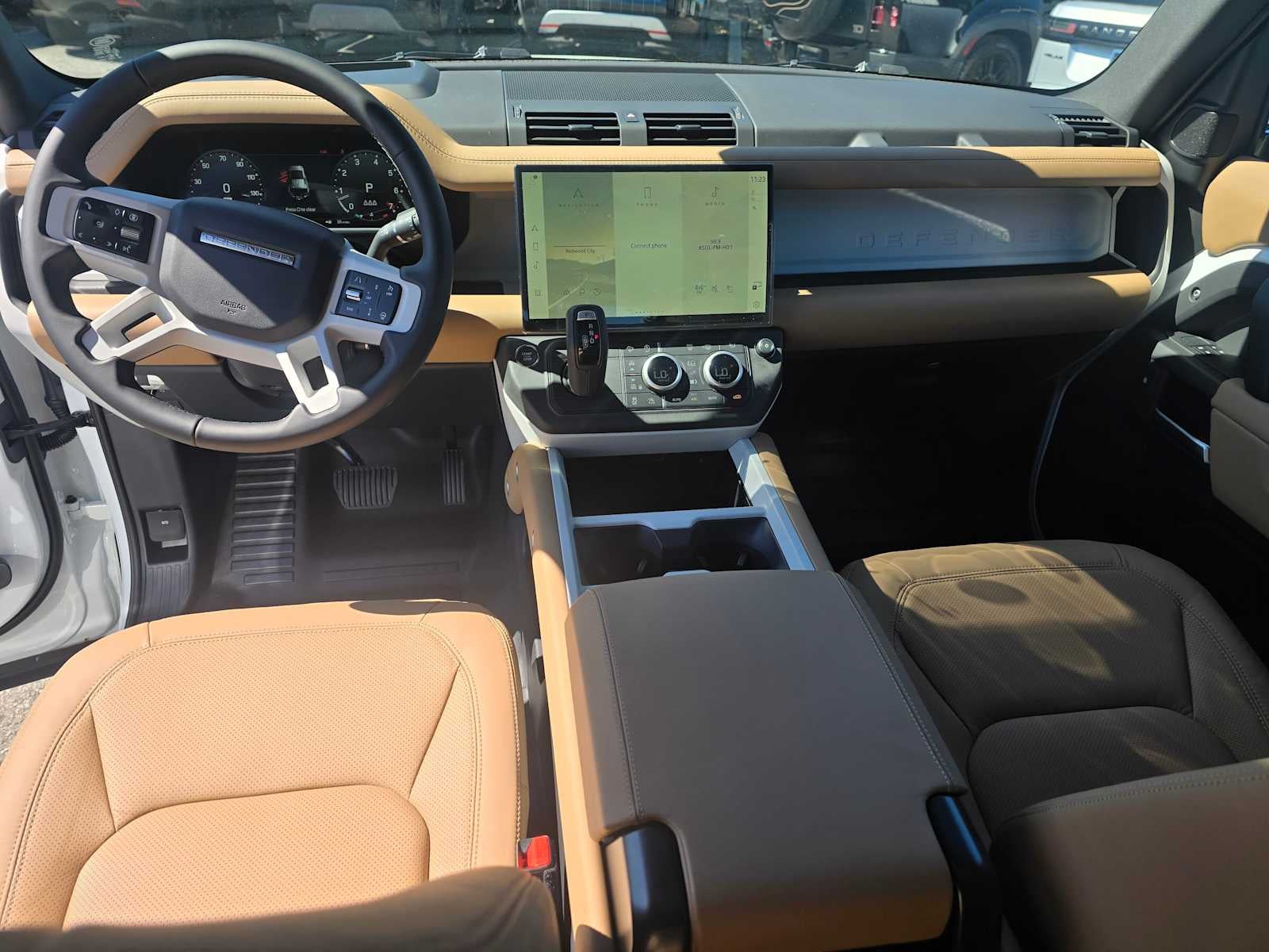 2026 Land Rover Defender X-Dynamic SE 110 P400