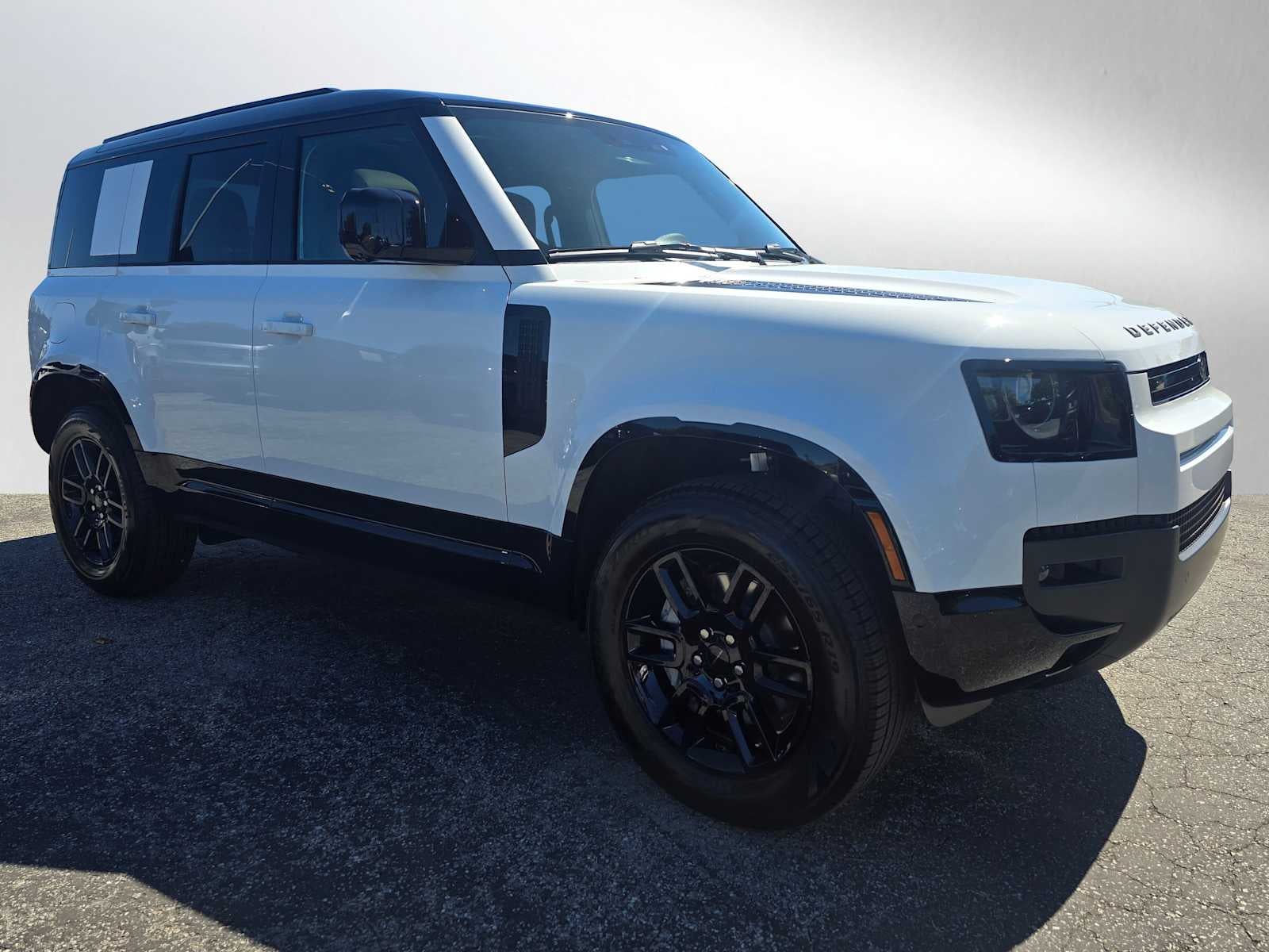 2026 Land Rover Defender X-Dynamic SE 110 P400