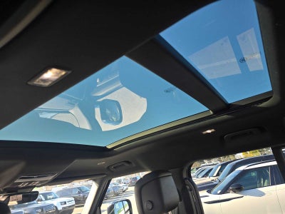 2026 Land Rover Defender X-Dynamic SE 110 P400