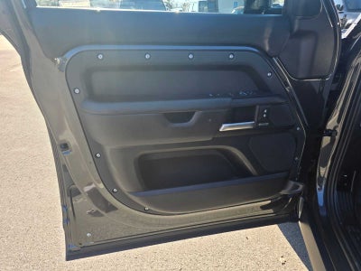 2026 Land Rover Defender X-Dynamic SE 110 P400