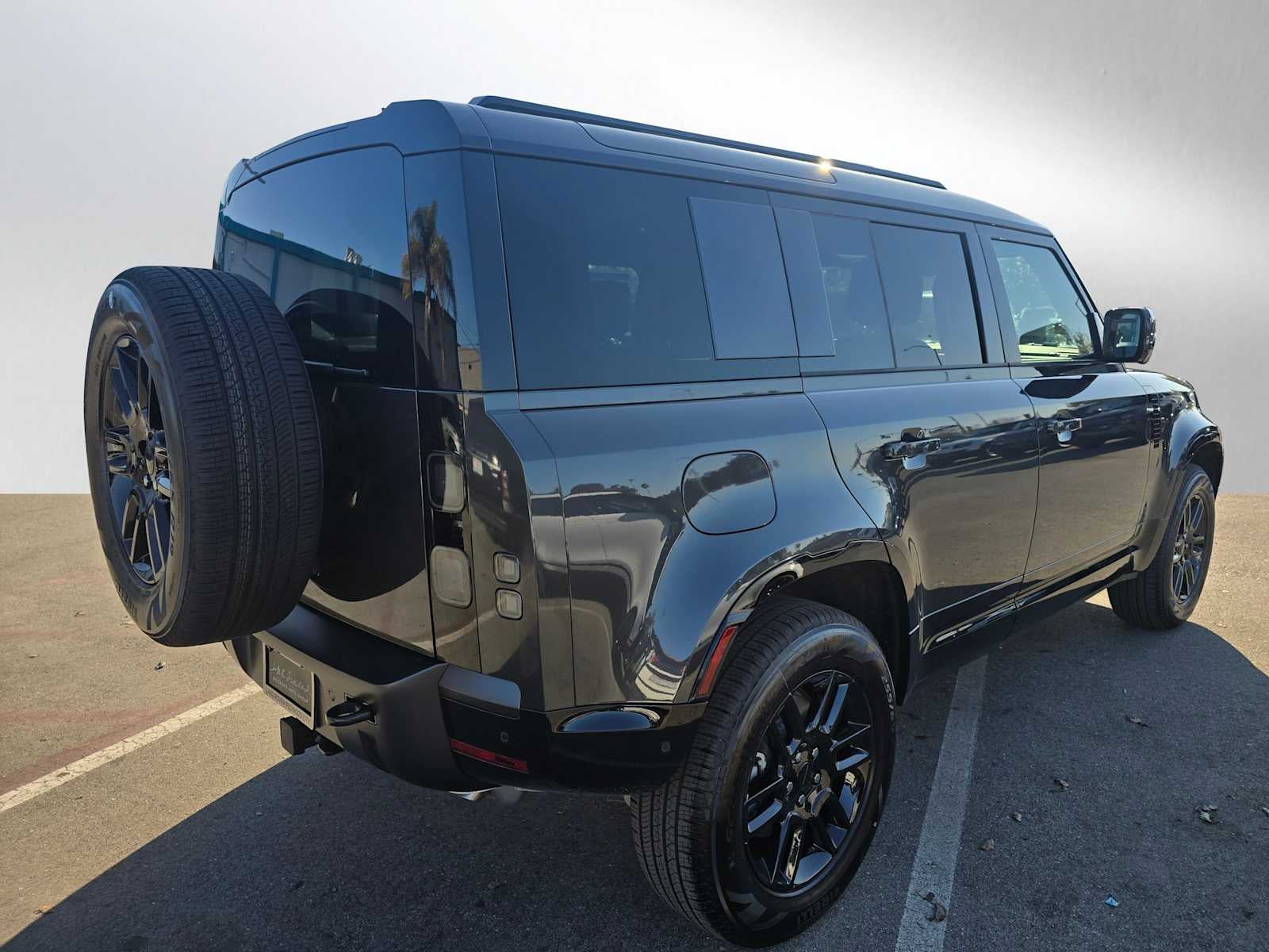 2026 Land Rover Defender X-Dynamic SE 110 P400